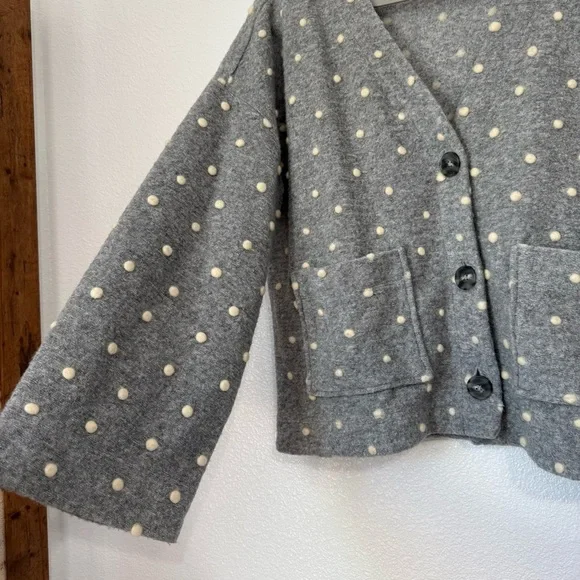 Madewell Texture & Thread Boxy Bobble Cardigan Polka dot Grey Size: Medium - Picture 7 of 12